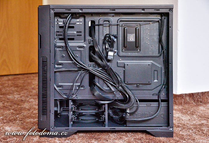 SilentiumPC Pax M70 - kabeláž