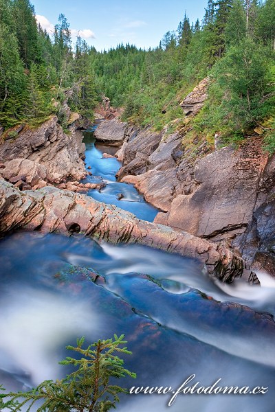 Divoká řeka Torsbjørka, Skarvan a Roltdalen, národní park, Norsko