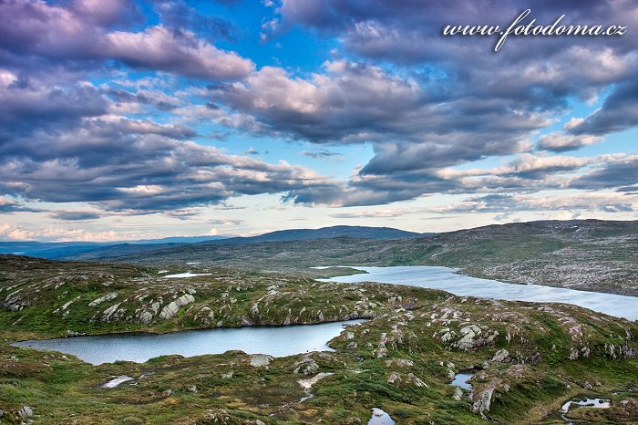 Jezero Eldbekkskardvatnet, Národní park Blåfjella-Skjækerfjella, Norsko