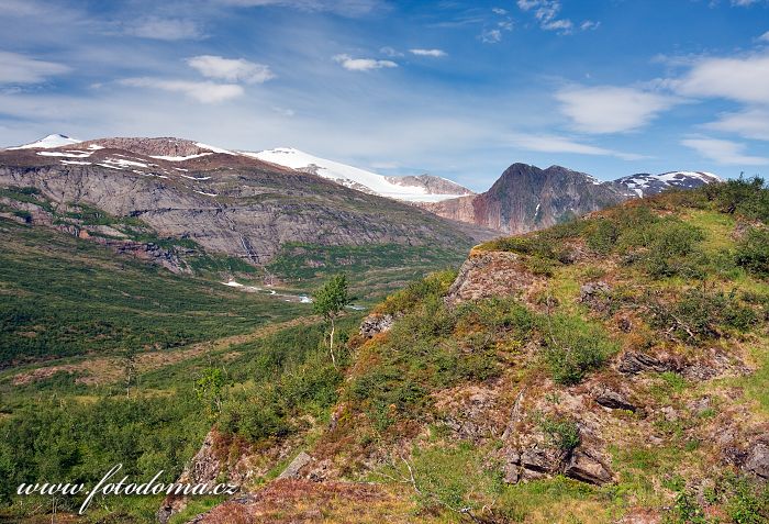 Hory kolem údolí Glomdalen, Národní park Saltfjellet-Svartisen, kraj Nordland, Norsko