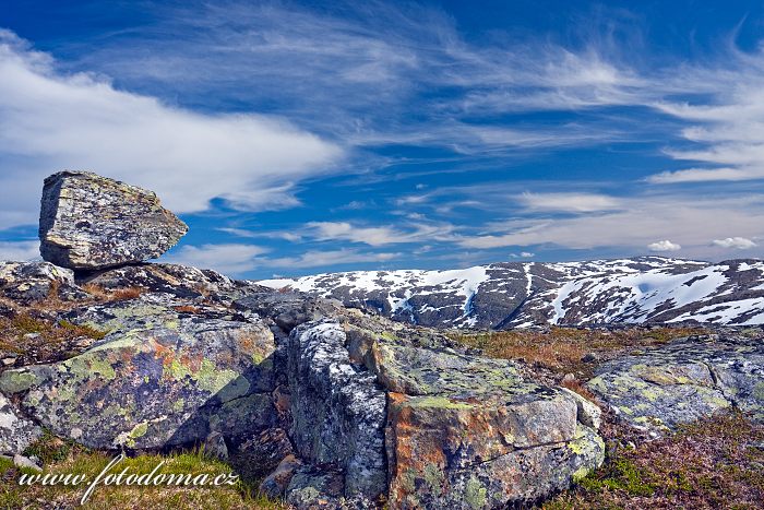 Krajina kolem jezera Røvassvatnan. Národní park Saltfjellet-Svartisen, kraj Nordland, Norsko