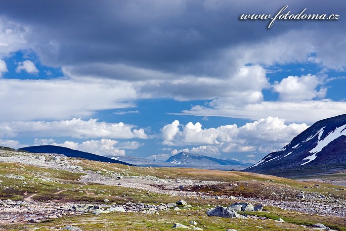 Údolí potoka Namnlauselva. Národní park Saltfjellet-Svartisen, kraj Nordland, Norsko