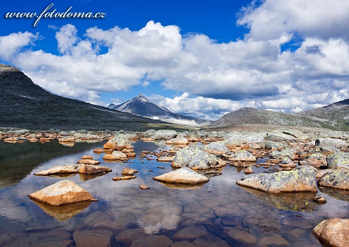 Hora Ørfjellet. Národní park Saltfjellet-Svartisen, kraj Nordland, Norsko