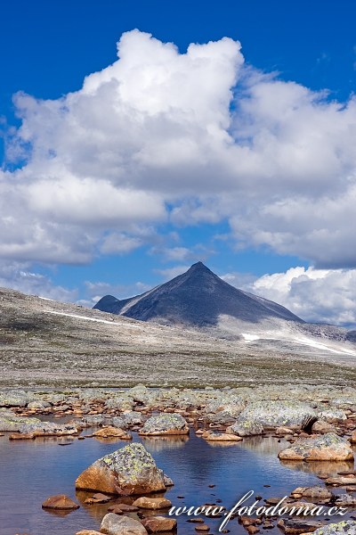 Hora Ørfjellet. Národní park Saltfjellet-Svartisen, kraj Nordland, Norsko