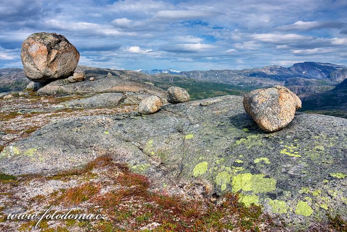 Hory s bludnými balvany, národní park Rago, kraj Nordland, Norsko