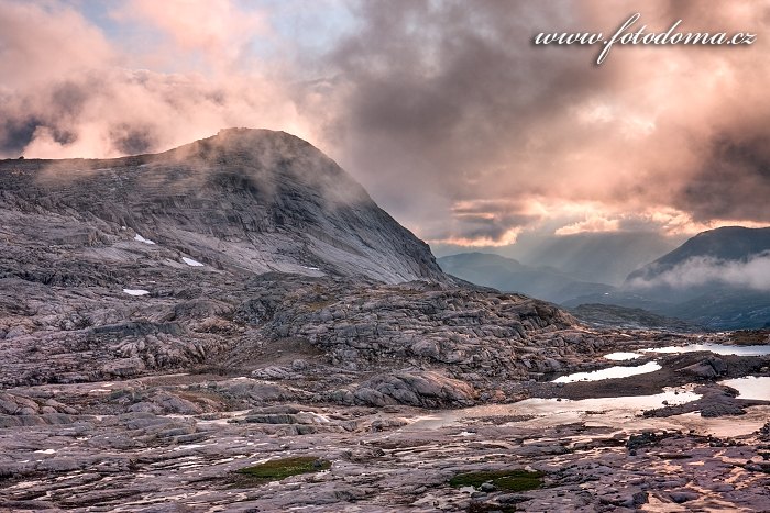 Krajina na masivu Raga, národní park Rago, kraj Nordland, Norsko