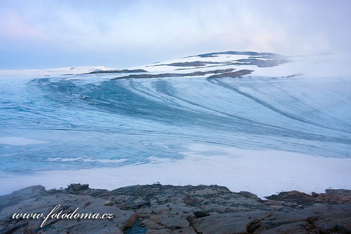 Ledovec poblíž vrcholu Rago, národní park Rago, kraj Nordland, Norsko