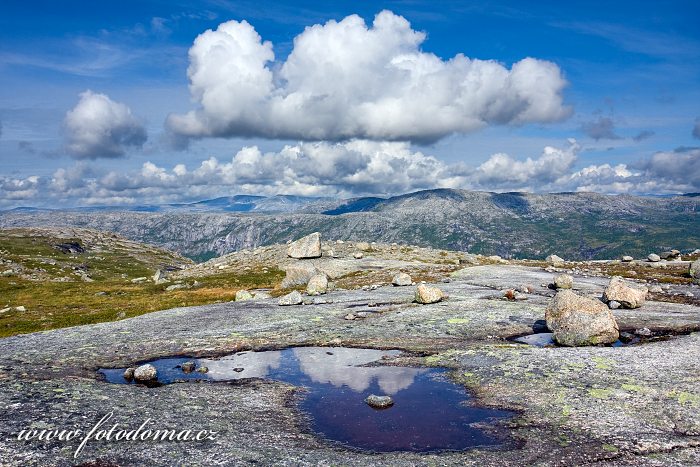 Krajina s jezírkem, národní park Rago, kraj Nordland, Norsko