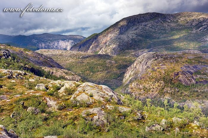 Údolí Storskogdalen, národní park Rago, kraj Nordland, Norsko