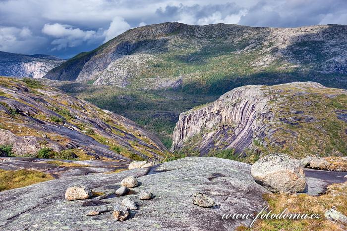 Údolí Storskogdalen, národní park Rago, kraj Nordland, Norsko