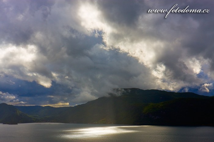 Fotka Fjord Saltdalsfjorden u Rognanu, Norsko