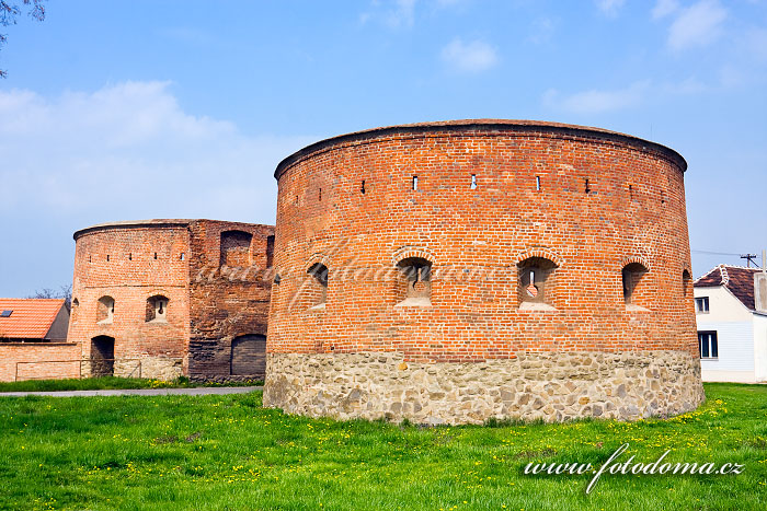 Fotka Strážnice, Skalická brána