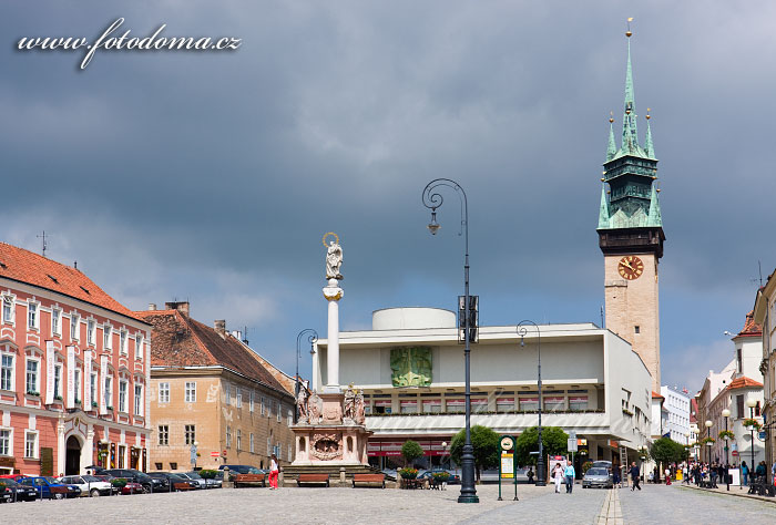 Masarykovo náměstí a radniční věž, Znojmo