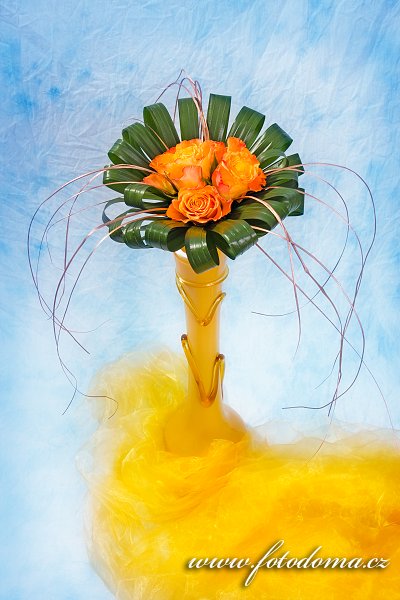 Fotka Květinové aranžmá s růžemi ve váze