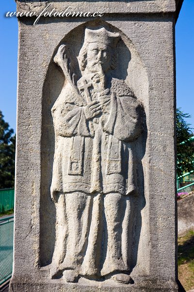 Fotka Reliéf na kříži v Mniší, Kopřivnice