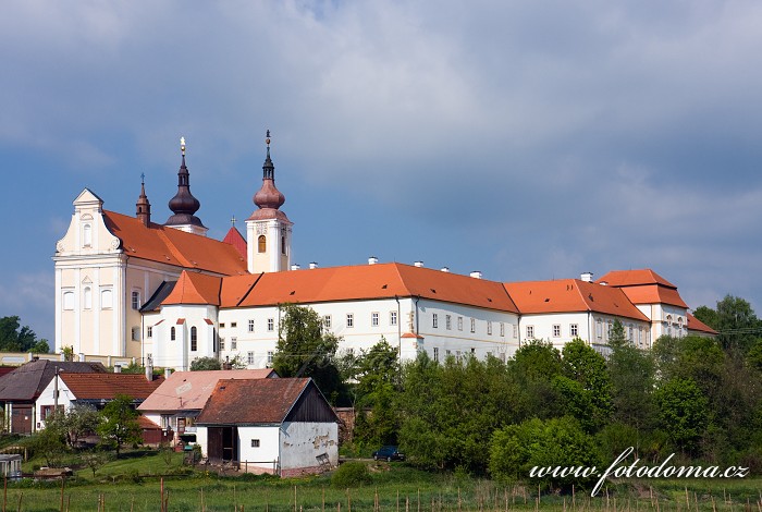 Klášter a klášterní kostel svatého Petra a Pavla, Nová Říše