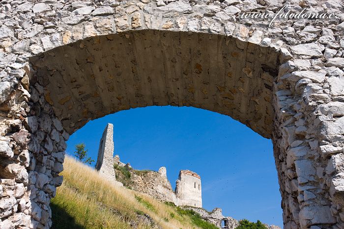 Čachtický hrad, Slovensko