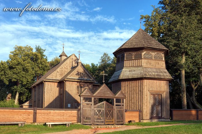 Fotka Dřevěný kostel v Palūšė, Aukštaitijos národní park, Litva