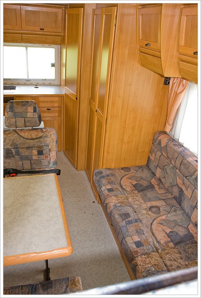 Obytné auto Hymer 4x4 interiér