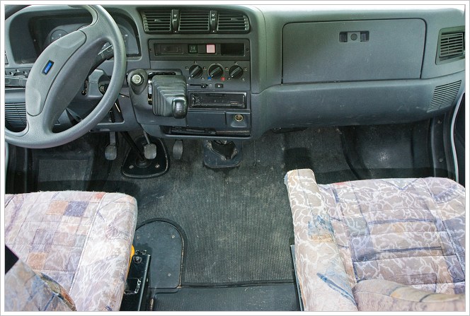 Obytné auto Hymer 4x4 interiér
