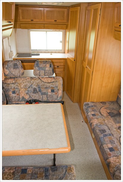 Obytné auto Hymer 4x4 interiér