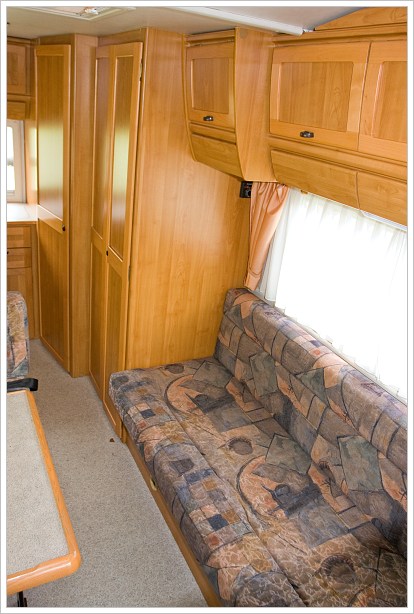 Obytné auto Hymer 4x4 interiér