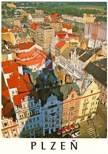 Pohlednice Plzeň - náměstí z věže na výšku