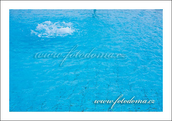 Fotka z obce Únanov, bazén s vířivkou na koupališti